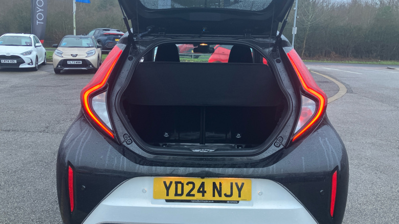 Toyota Aygo X 1.0 VVT-i Edge 5dr Petrol Hatchback
